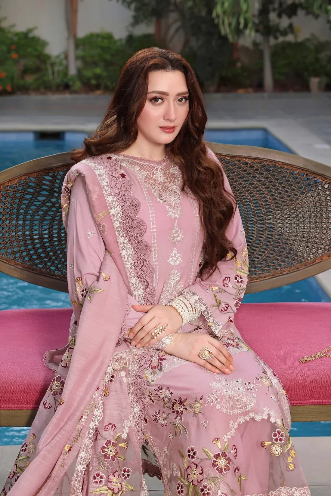 Aneela’s Luxury Dhanak Emb 3PC - MC203