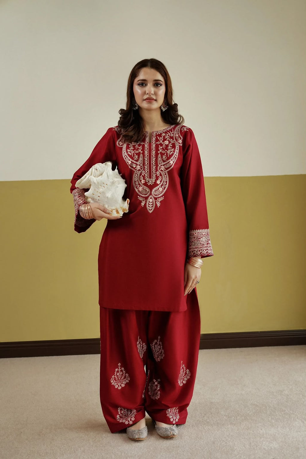 LAAM 2-Piece Dhanak Embroidered Winter Wedding Suit – Code 1005-1